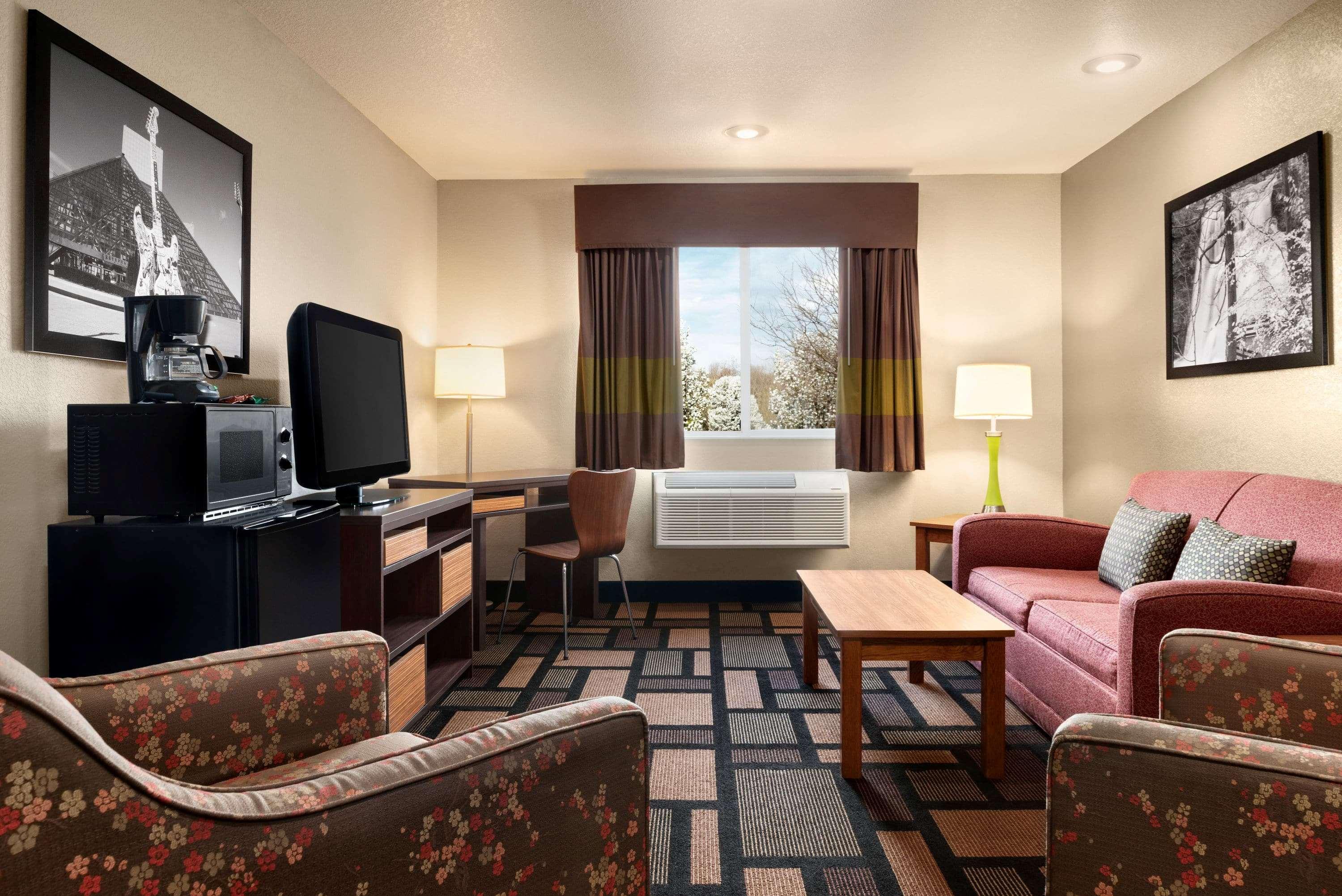 Super 8 By Wyndham Akron S/Green/Uniontown Oh Екстер'єр фото