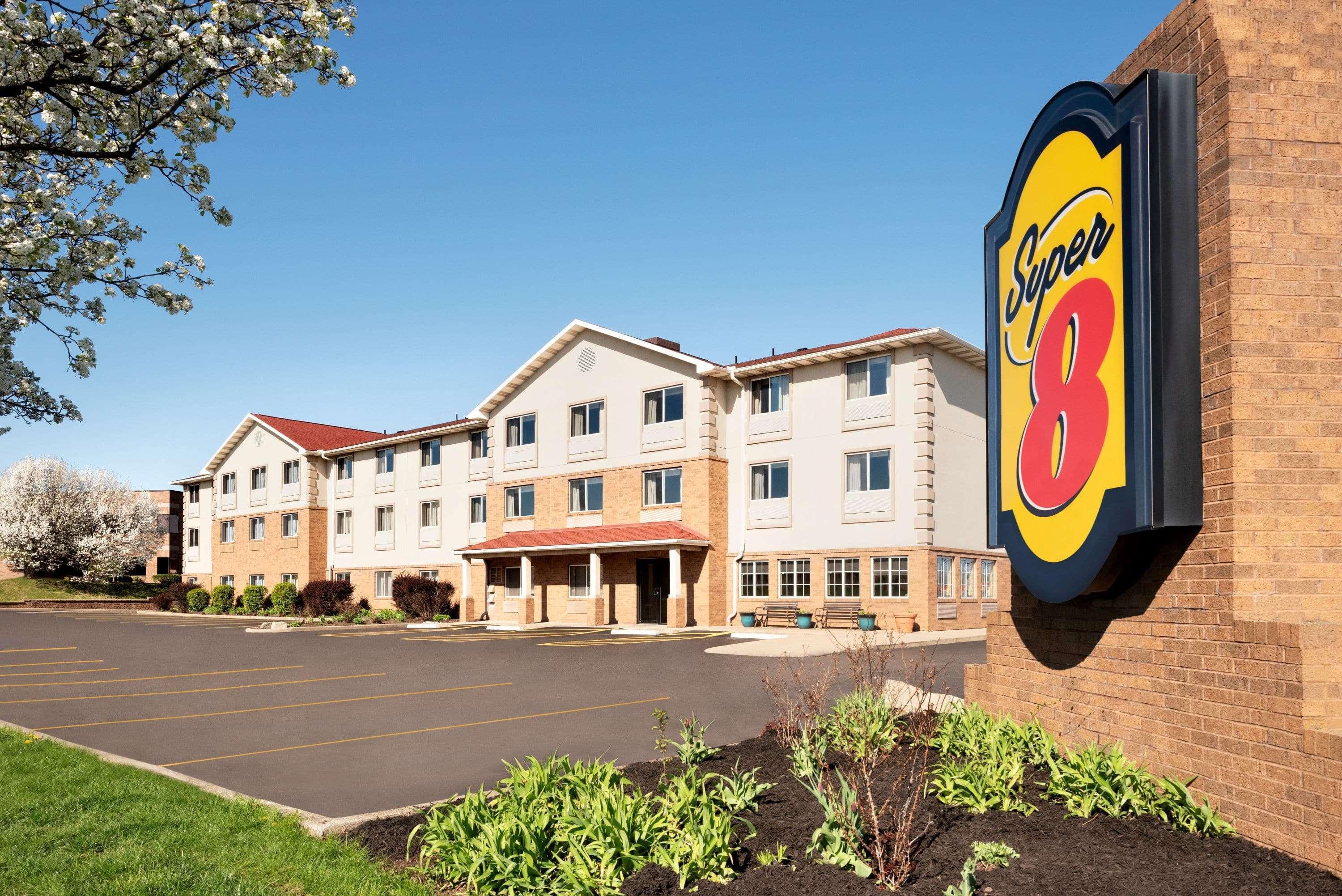 Super 8 By Wyndham Akron S/Green/Uniontown Oh Екстер'єр фото